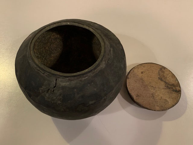 Founders Exhibit object: small pot with lid