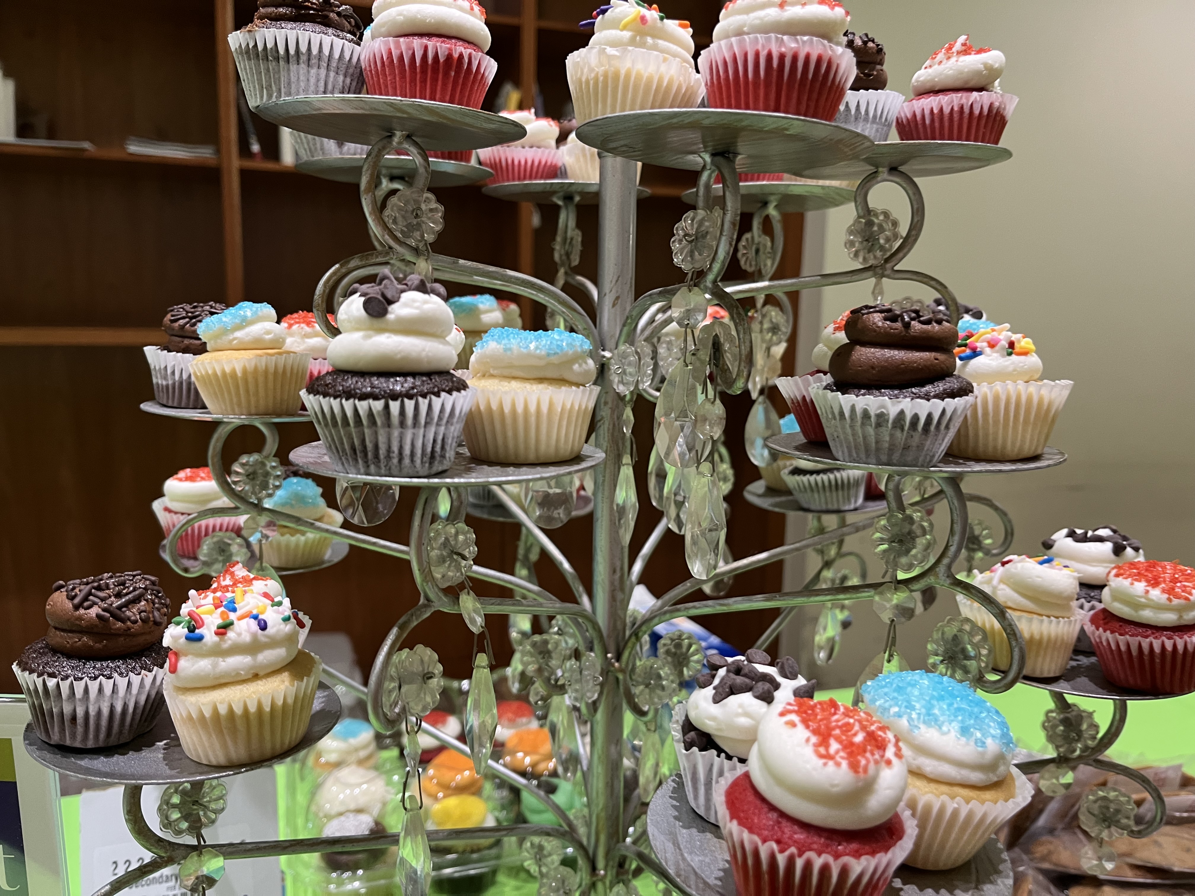 Forever Sweet cupcakes.jpg