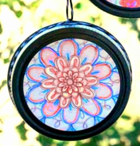 Mason Jar Lid Suncatcher